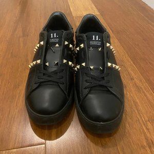 Valentino Garavani Rockstud Untitled Leather Sneakers